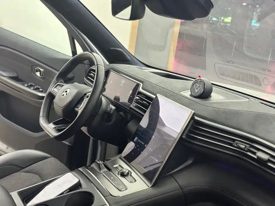 900x675_0_q87_c42_autohomecar__ChxpWGkxPbiASPswAAdCXovzrpM480.jpg.webp Used NIO EC6 2020 615KM Performance Edition