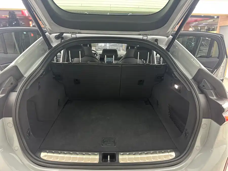 900x675_0_q87_c42_autohomecar__ChxpWGkxPbyAZNO2AAfee7TVTz4575.jpg.webp Used NIO EC6 2020 615KM Performance Edition