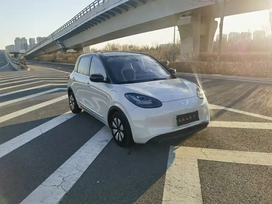 Used Wuling Bingo 2023 model 333km Yuexiang+ model