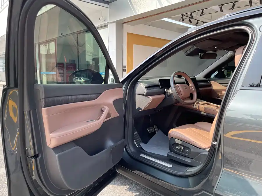 Used NIO ES8 2023 model 75kWh