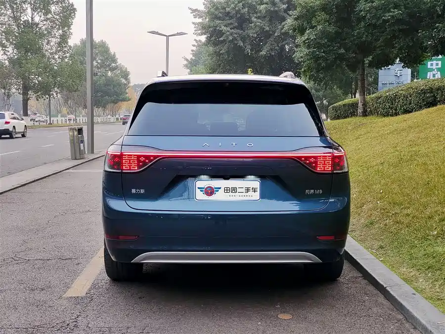 Used AITO M9 2024 extended range Ultra version 52kWh 5-seater version