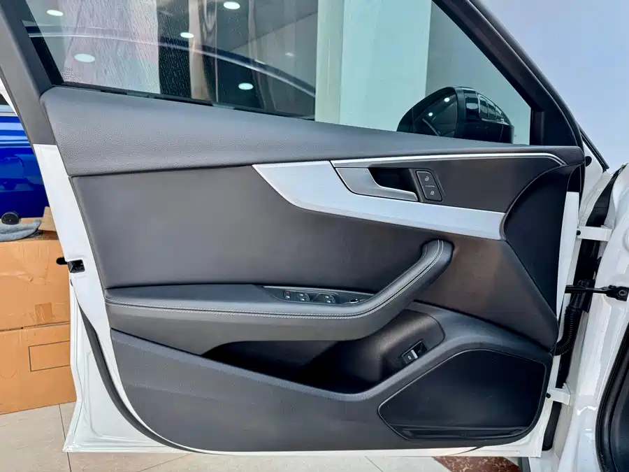 Used Audi A4L 2022 40 TFSI luxury and dynamic model