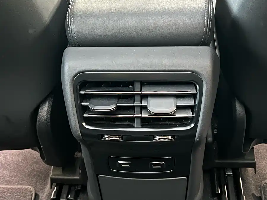 900x675_0_q87_c42_autohomecar__ChxpWGlBdO6AJZgHAAf_vTa536g101.jpg.webp Used NIO EC6 2022 100kWh sports version