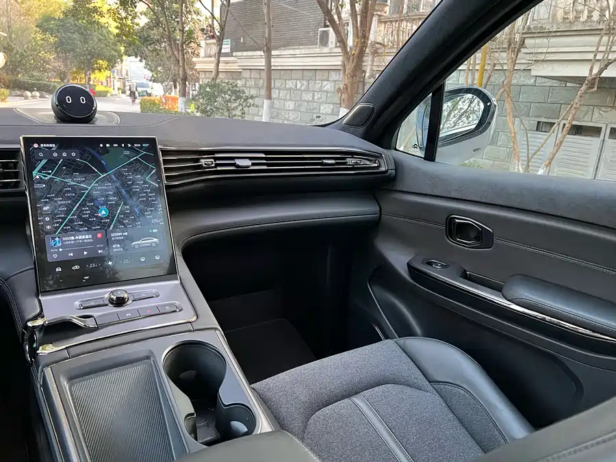 900x675_0_q87_c42_autohomecar__ChxpWGlBdPGAXmWZAAv2dcxSBb8737.jpg.webp Used NIO EC6 2022 100kWh sports version