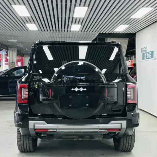 900x675_0_q87_c42_autohomecar__ChxpWGlCLCOALiaWAAZlXCZ3ETs175.jpg.webp Used BYD Leopard 8 2025 Zhiyong flagship version 7 seats