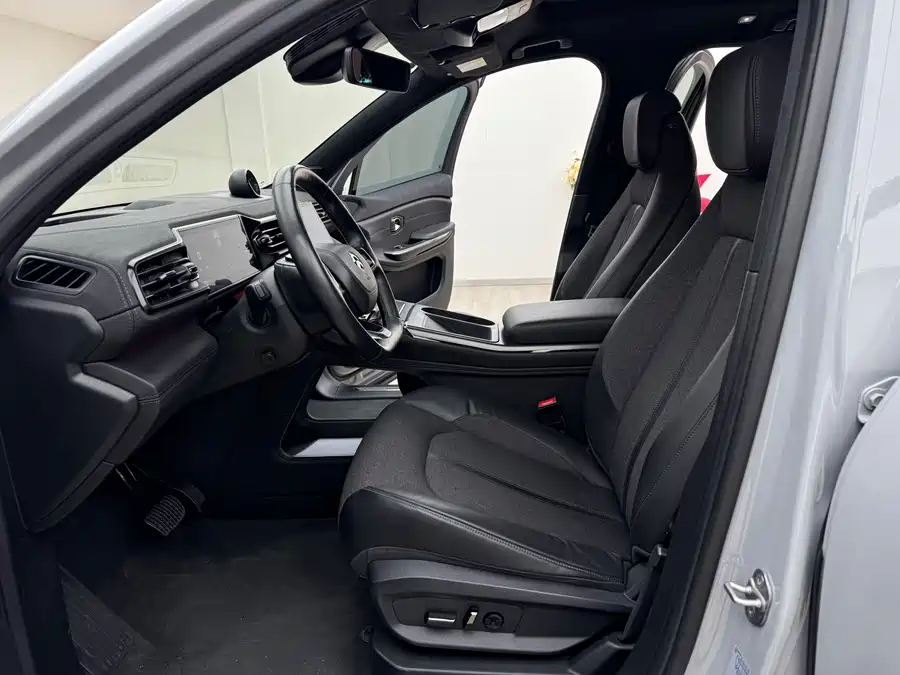 900x675_0_q87_c42_autohomecar__ChxpWGlCM9GAT6_KAAcz3rUeFrw402.jpg.webp Used NIO EC6 2020 615KM Performance Edition