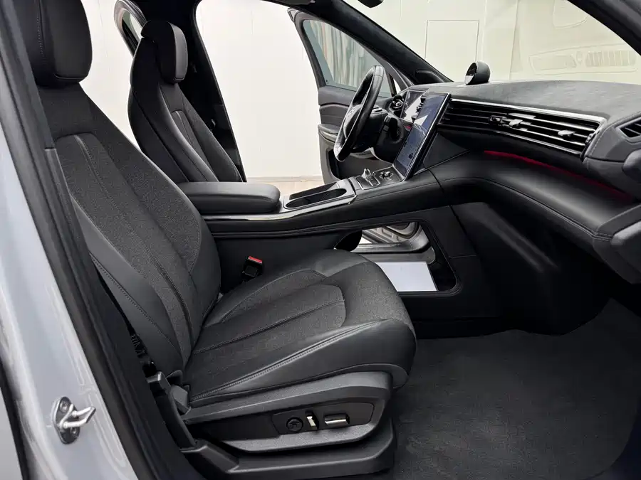 900x675_0_q87_c42_autohomecar__ChxpWGlCM9KAQ-yfAAfKzR2J5aE216.jpg.webp Used NIO EC6 2020 615KM Performance Edition