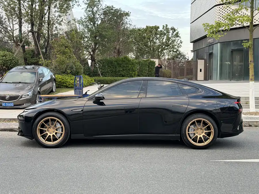 900x675_0_q87_c42_autohomecar__ChxpWGlCTZmAMdJiAA_fDxGN2dU508.jpg.webp Used Xpeng P7 2020 model 670N