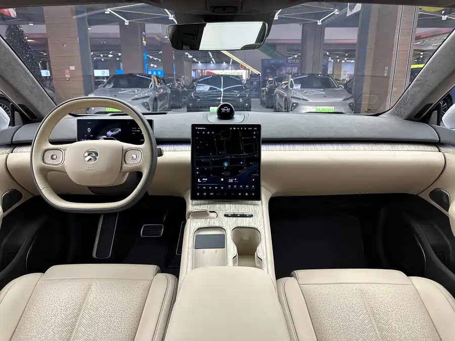 900x675_0_q87_c42_autohomecar__ChxpWGlCWtiAOexoAAmjw5iO778499.jpg.webp Used NIO ET7 2024 75kWh Executive Edition