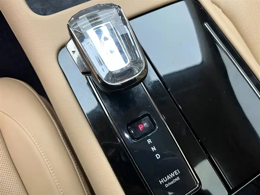 Used HUAWEI AITO M7 2024 1.5T Intelligent Driving Four-wheel Drive Max Edition 5 Seats