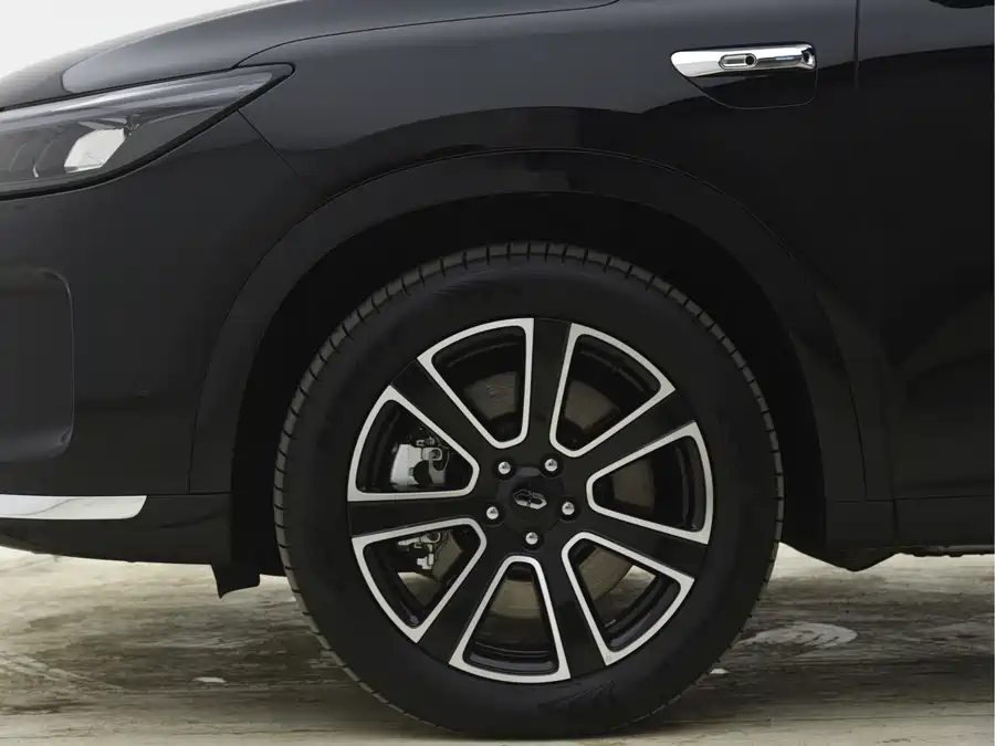 Used HUAWEI AITO M7 2024 1.5T Intelligent Driving Four-wheel Drive Pro Version 6 Seats