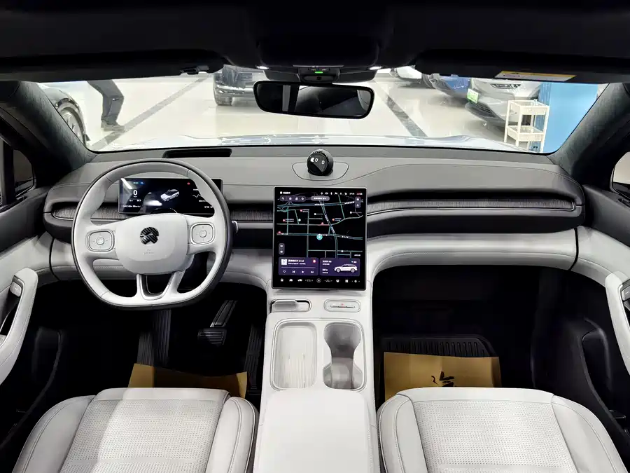 Used NIO ES6 2024 model 75kWh