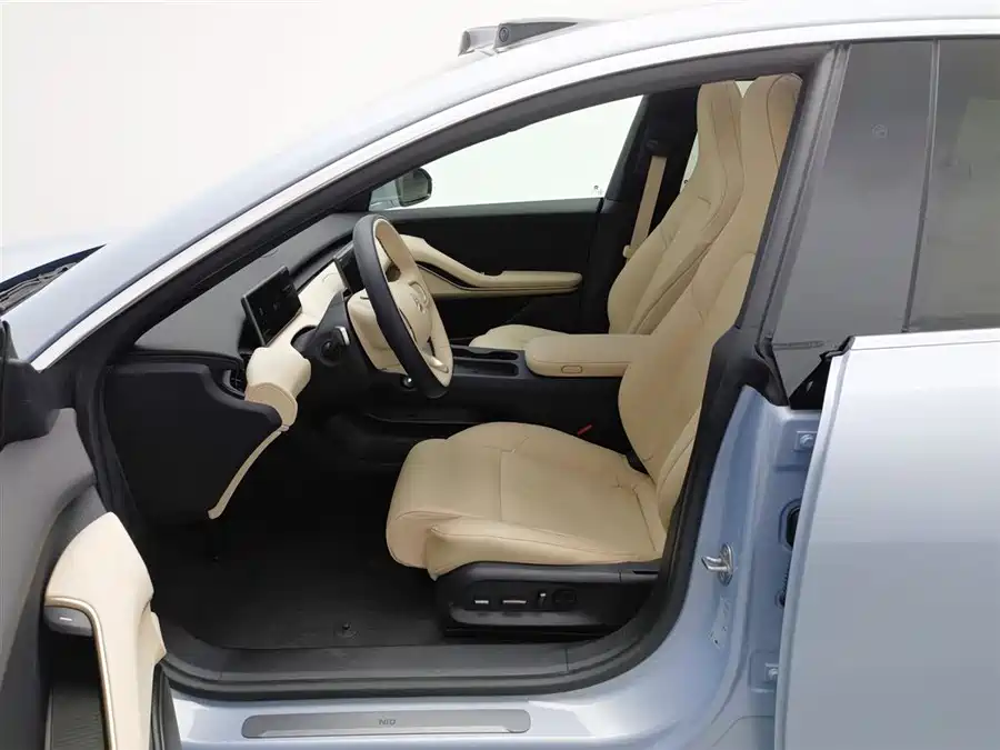 900x675_0_q87_c42_autohomecar__ChxpWGlCgyWAbAxXAAFPLY9Ru2Y846.jpg.webp Used NIO ET5T 2024 model 75kWh Touring