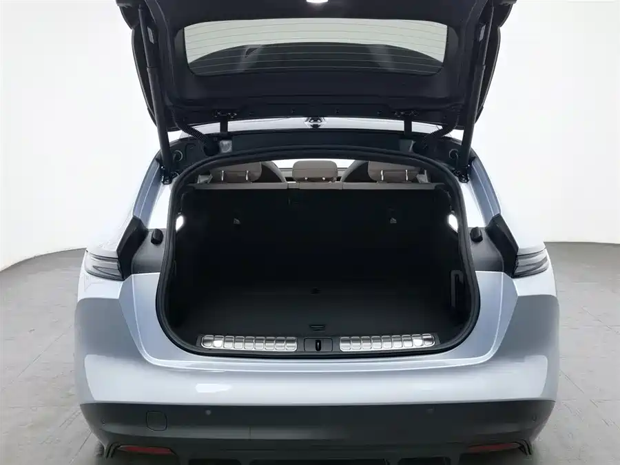 900x675_0_q87_c42_autohomecar__ChxpWGlCgyiAE-eRAAE3ZQVHvhM916.jpg.webp Used NIO ET5T 2024 model 75kWh Touring