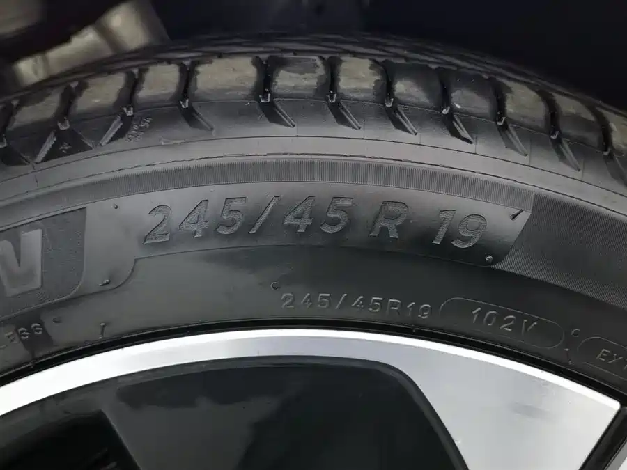 900x675_0_q87_c42_autohomecar__ChxpWGlCgzCAU2g8AAGBbwoEz8k668.jpg.webp Used NIO ET5T 2024 model 75kWh Touring