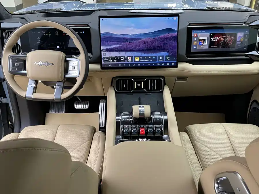 900x675_0_q87_c42_autohomecar__ChxpWGlD75SAUZjwAAag0I3E598440.jpg.webp Used BYD Leopard 8 2025 Zhiyong flagship version 7 seats