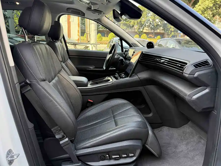 900x675_0_q87_c42_autohomecar__ChxpWGlDMq2ACLIdAAf4xMKUgzo642.jpg.webp Used NIO ES8 2022 100kWh seven-seater version