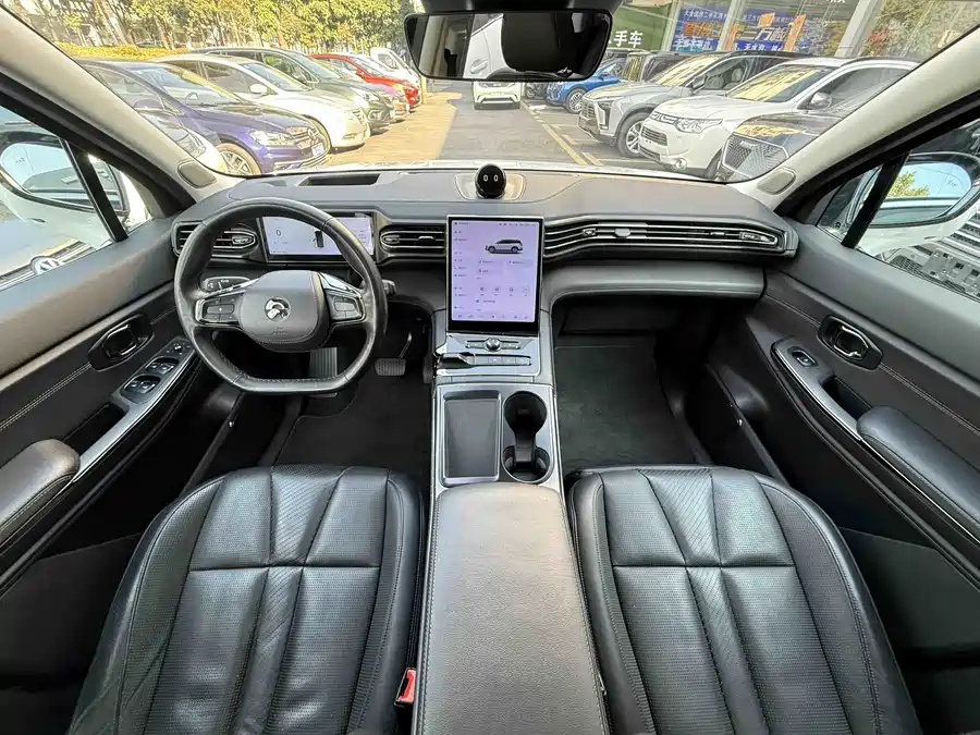 900x675_0_q87_c42_autohomecar__ChxpWGlDMqmAU4OWAAiKuyKSnbA763.jpg.webp Used NIO ES8 2022 100kWh seven-seater version