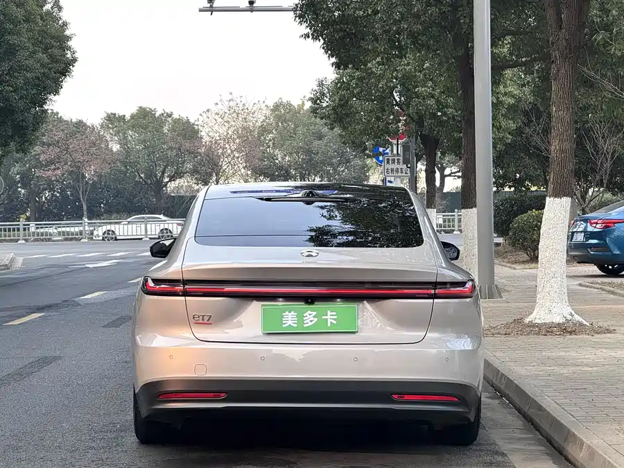 900x675_0_q87_c42_autohomecar__ChxpWGlDZBaADzsfAAkcaa3ImVE766.jpg.webp Used NIO ET7 2023 100kWh Signature Edition