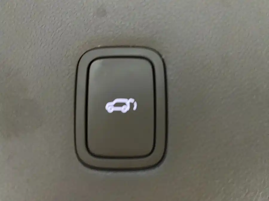 900x675_0_q87_c42_autohomecar__ChxpWGlDuA-ACXR4AAEP7JFJAxs275.jpg.webp Used AITO M9 2024 extended range Ultra version 52kWh 6-seater version