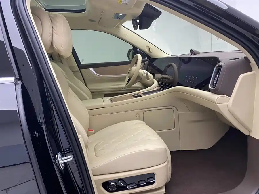 900x675_0_q87_c42_autohomecar__ChxpWGlDuA6ALDsSAAG8rAZIvbk560.jpg.webp Used AITO M9 2024 extended range Ultra version 52kWh 6-seater version