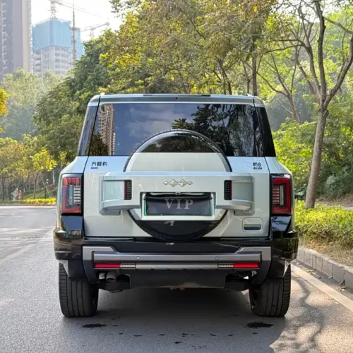 900x675_0_q87_c42_autohomecar__ChxpWGlE-bqAe1pkAA2BnaKYdx0067.jpg.webp Used BYD Leopard 8 2025 Zhiyong flagship version 6 seats