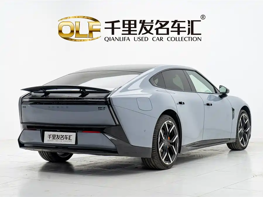 900x675_0_q87_c42_autohomecar__ChxpWGlE9RGAUBVUAAFFAv0asHU774.jpg.webp Used Xpeng P7 2025 702 Long Battery Life Ultra