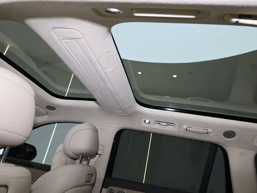 900x675_0_q87_c42_autohomecar__ChxpWGlEyo6AEeX-AAETt41IwM0561.jpg.webp Used AITO M9 2024 extended range Ultra version 52kWh 5-seater version