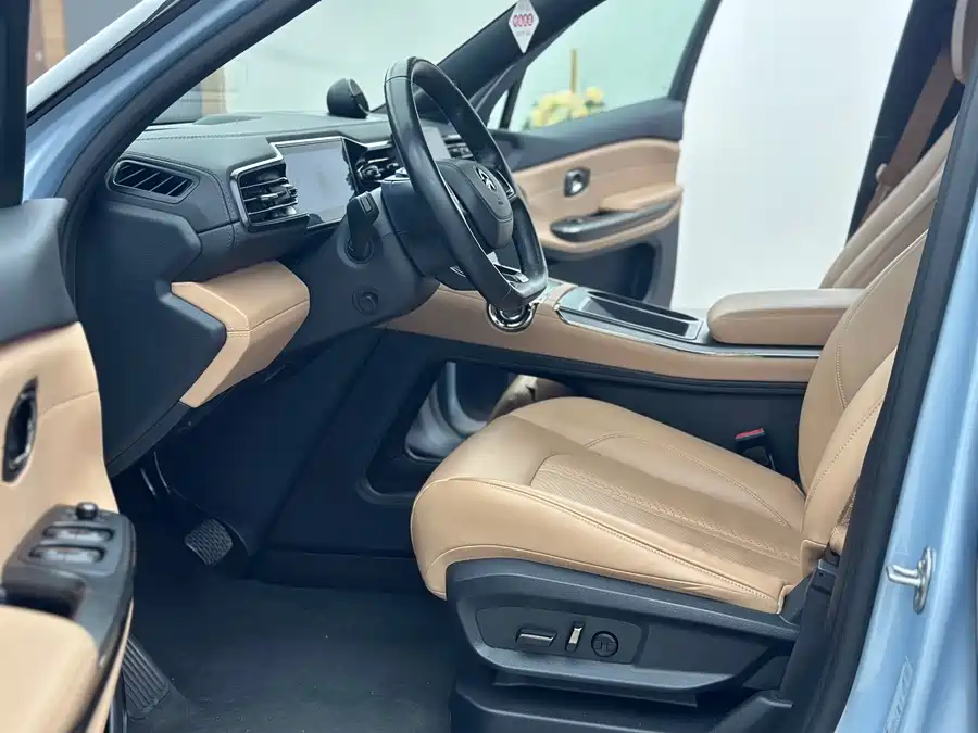 900x675_0_q87_c42_autohomecar__ChxpWGlFAi-AahVLAAbrLzBZCg4081.jpg.webp Used NIO EC6 2020 615KM Performance Edition