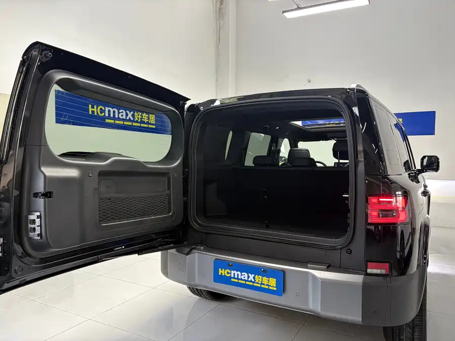 900x675_0_q87_c42_autohomecar__ChxpWGlFCVuAc1I0AAbD4zLHAI0841.jpg.webp Used BYD Leopard Titanium 7 2025 190KM four-wheel drive Ultra version