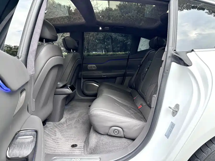 900x675_0_q87_c42_autohomecar__ChxpWGlFQISAU1QWAAU_KcWlaKQ655.jpg.webp Used NIO ET7 2022 model 100kWh first edition