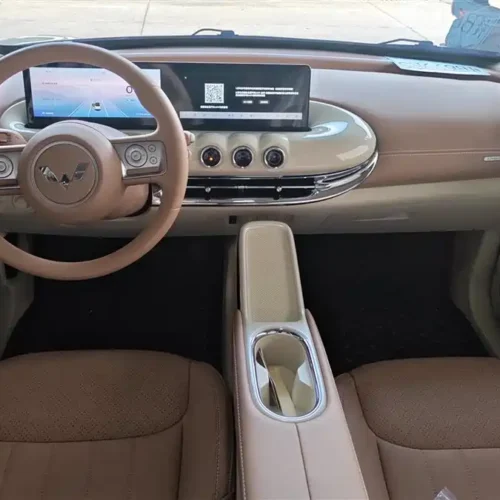 900x675_0_q87_c42_autohomecar__ChxpWGlFQv-AHC0xAAGgUZ_ofHI506.jpg.webp Used Wuling Bingo 2025 model 333km Lingxi Internet model