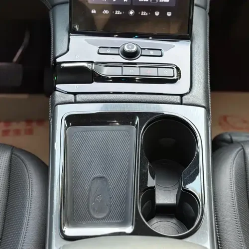 900x675_0_q87_c42_autohomecar__ChxpWGlGCL2AFTbcAAh7pryT2j8100.jpg.webp Used NIO ES8 2018 model 355KM baseline version seven-seater version