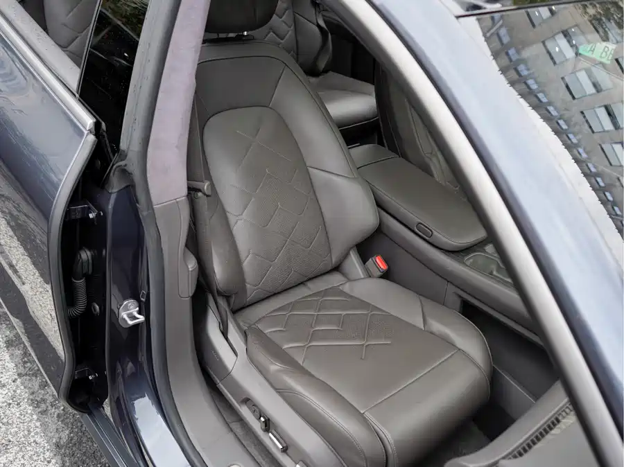 900x675_0_q87_c42_autohomecar__ChxpWGlGDyCAMX1nAAeZQDcwJds119.jpg.webp Used NIO ET7 2022 model 100kWh first edition