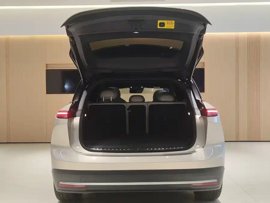 Used NIO ES6 2023 model 75kWh