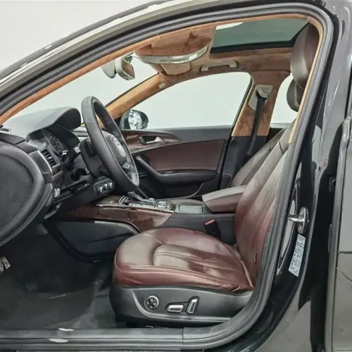 900x675_0_q87_c42_autohomecar__ChxpWGlGr9CASJU5AAIRo1RIIUA772.jpg.webp Used Audi A6L 2015 TFSI Million Commemorative Intelligent Collar Model