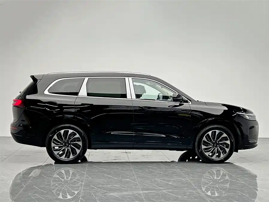 900x675_0_q87_c42_autohomecar__ChxpWGlHjtiAIM6XAAGXDE82MpE977.jpg.webp Used HUAWEI AITO M7 2024 1.5T rear drive Plus version 5 seats