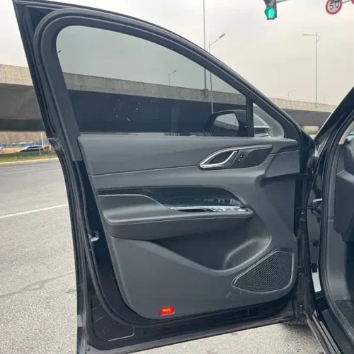 900x675_0_q87_c42_autohomecar__ChxpWGlHu3WAGbyBAAkPmoTbagQ541.jpg.webp Used Hongqi HS3 PHEV 2024 115km Jinwei Edition