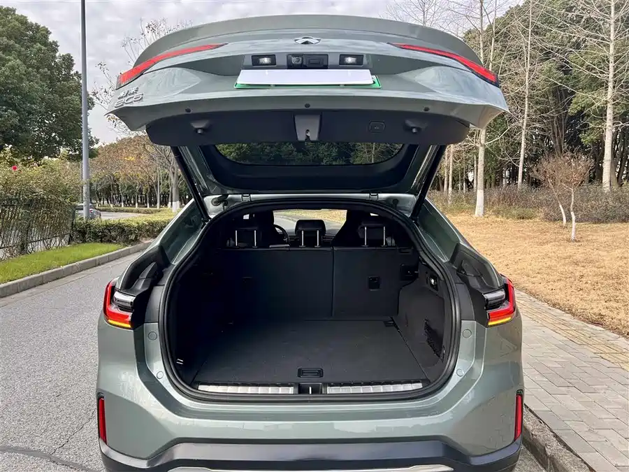 900x675_0_q87_c42_autohomecar__ChxpWGlI1s2AEQMCAAM41qRWjcw342.jpg.webp Used NIO EC6 2022 75kWh sports version