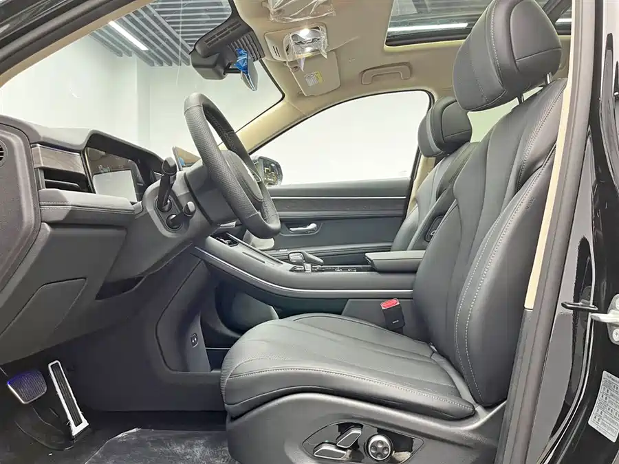 900x675_0_q87_c42_autohomecar__ChxpWGlItiqAOu1jAAIppQTYK7w909.jpg.webp Used HUAWEI AITO M7 2024 1.5T rear drive Plus version 5 seats