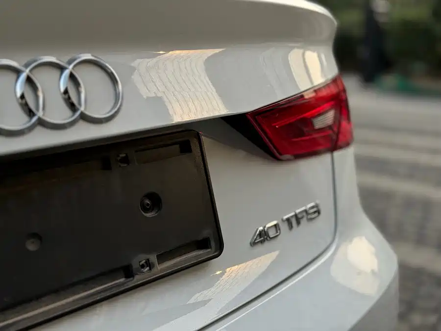 Used Audi A3 2015 Limousine 40 TFSI automatic luxury model