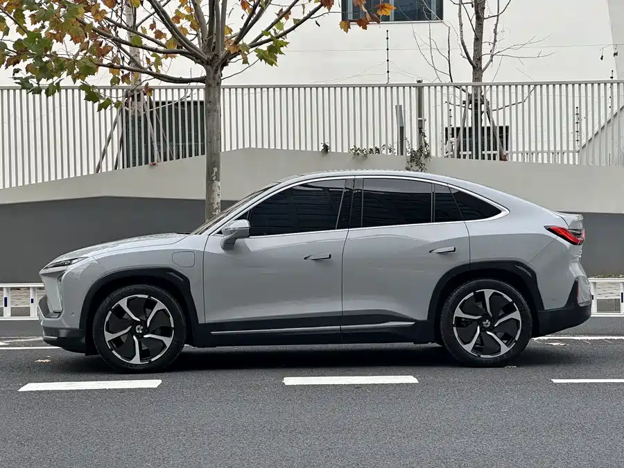 900x675_0_q87_c42_autohomecar__ChxpWGlJF6qAU4C6AAjL0EjzgUE756.jpg.webp Used NIO EC6 2020 440KM Signature Edition