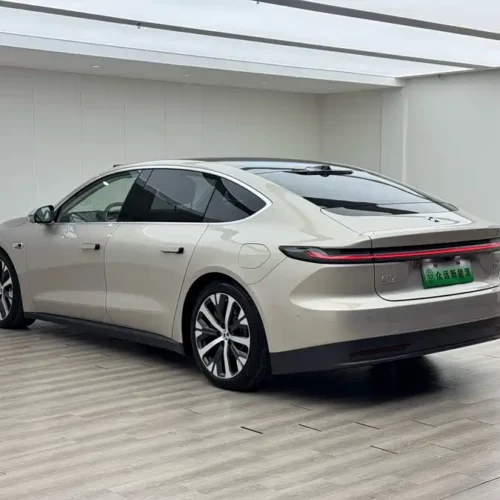 900x675_0_q87_c42_autohomecar__ChxpWGlJGPaAViypAAd0UWkS3g0313.jpg.webp Used NIO ET7 2024 75kWh Executive Edition