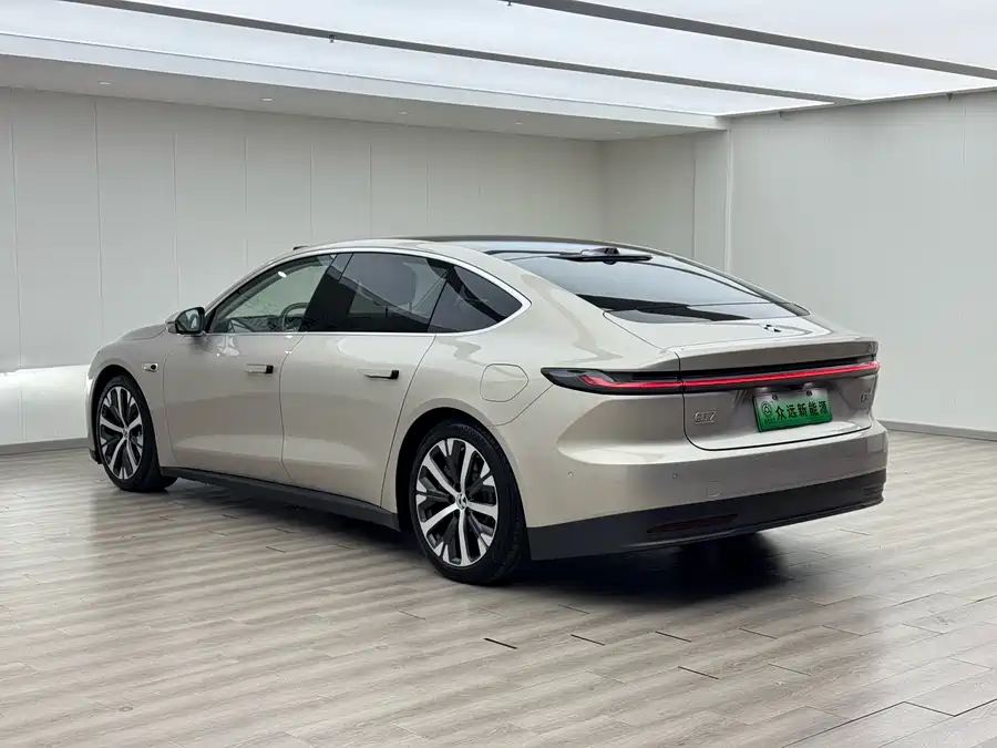 900x675_0_q87_c42_autohomecar__ChxpWGlJGPaAViypAAd0UWkS3g0313.jpg.webp Used NIO ET7 2024 75kWh Executive Edition