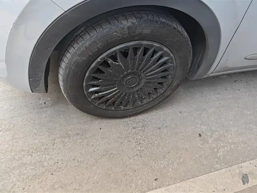 900x675_0_q87_c42_autohomecar__ChxpWGlJM6GAFKiPAAGyBgIcd6s013.jpg.webp Used Wuling Bingo 2023 model 410km Lingxi exclusive model