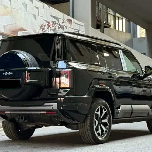 900x675_0_q87_c42_autohomecar__ChxpWGlKAMuAW8LxAAJpswE80d4493.jpg.webp Used BYD Leopard 8 2025 Zhiyong flagship version 7 seats