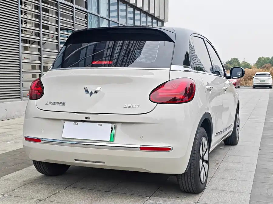 900x675_0_q87_c42_autohomecar__ChxpWGlKM-2AVHT5AAjP4YxSfiI229.jpg.webp Used Wuling Bingo 2025 model 333km Lingxi Internet model