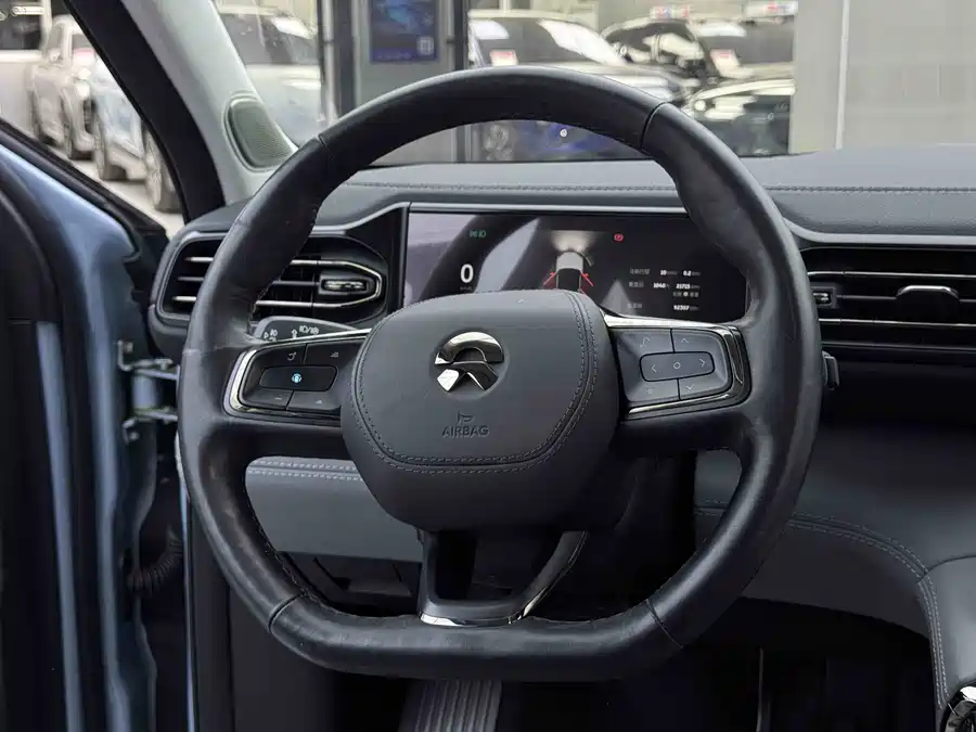 900x675_0_q87_c42_autohomecar__ChxpWGlKONyAJTsuAAQk9x6fUA8474.jpg.webp Used NIO ES6 2019 420KM Sports Edition