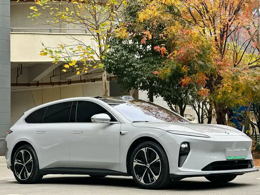 900x675_0_q87_c42_autohomecar__ChxpWGlKPaOAMI1QAAwJu9dQhQs287.jpg.webp Used NIO ET5T 2024 model 75kWh Touring