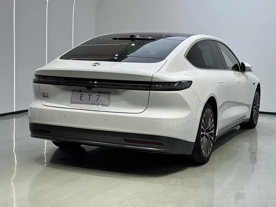 900x675_0_q87_c42_autohomecar__ChxpWGlKS22AXEqRAAaT3BW_cok255.jpg.webp Used NIO ET7 2022 model 100kWh first edition